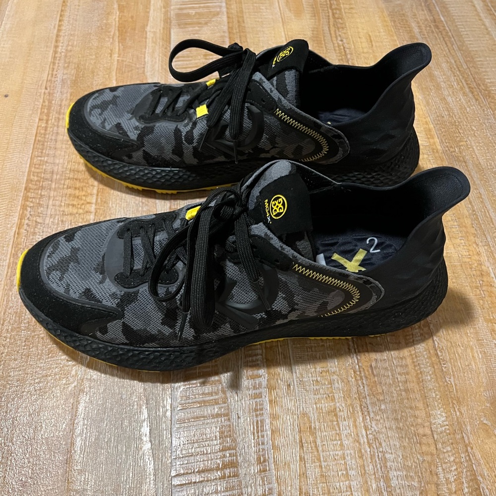 G/FORE Men’s MG4x2 Golf Cross Trainer.  Colorway is Onyx.  Size is US 12.